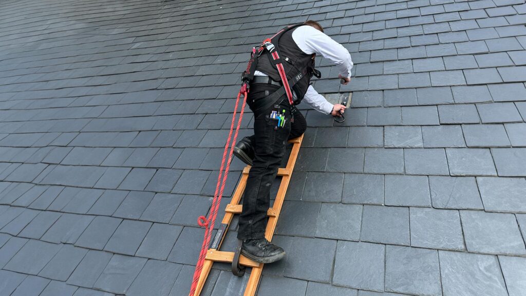UD Bedachungen Dachdeckermeisterbetrieb Hildesheim Dachdecker Schieferdach 2